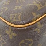 Louis_Vuitton_Monogram_Bowling_Vanity_M47270_Bag_3