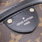 Louis_Vuitton_Monogram_Canoe_M83480_Shoulder_Bag_5