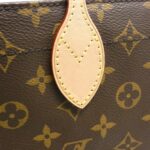 Louis_Vuitton_Monogram_Carry_It_M45199_Bag_4