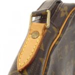 Louis_Vuitton_Monogram_Danube_Shoulder_Bag_M45266_5