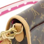 Louis_Vuitton_Monogram_Diane_PM_M46049_Shoulder_Bag_7