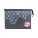 Louis_Vuitton_Monogram_Drip_Pochette_Voyage_M45961_Bag_1
