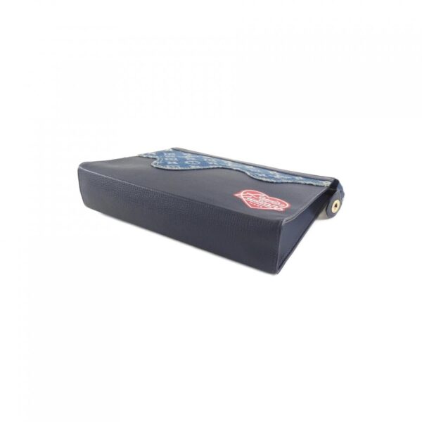 Louis_Vuitton_Monogram_Drip_Pochette_Voyage_M45961_Bag_3