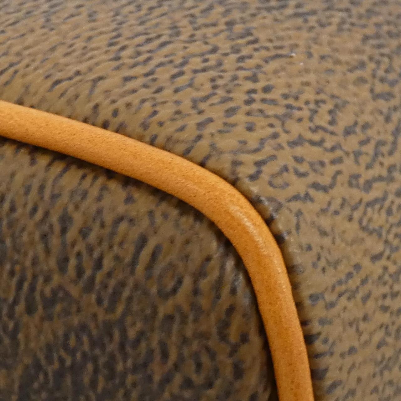 Louis_Vuitton_Monogram_Dust_Key_Pouch_Bandouliere_25cm_M11542_Boston_Bag_2