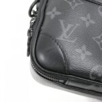 Louis_Vuitton_Monogram_Eclipse_Alpha_Messenger_M46955_Shoulder_Bag_5