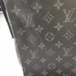 Louis_Vuitton_Monogram_Eclipse_District_MM_M44001_Shoulder_Bag_4