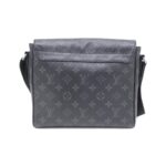 Louis_Vuitton_Monogram_Eclipse_District_PM_M45272_Shoulder_Bag_2