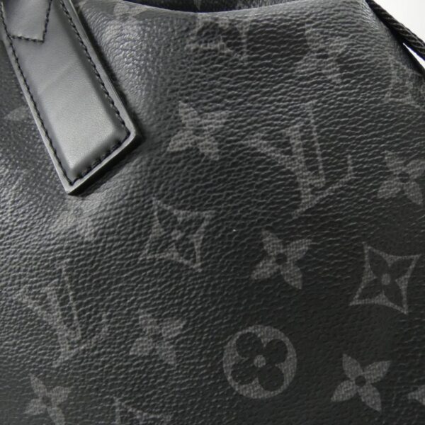 Louis_Vuitton_Monogram_Eclipse_Kaba_Light_M44228_Bag_3