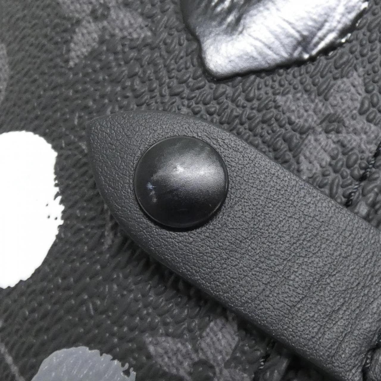 Louis_Vuitton_Monogram_Eclipse_LV_X_YK_Christopher_MM_M46403_Backpack_4