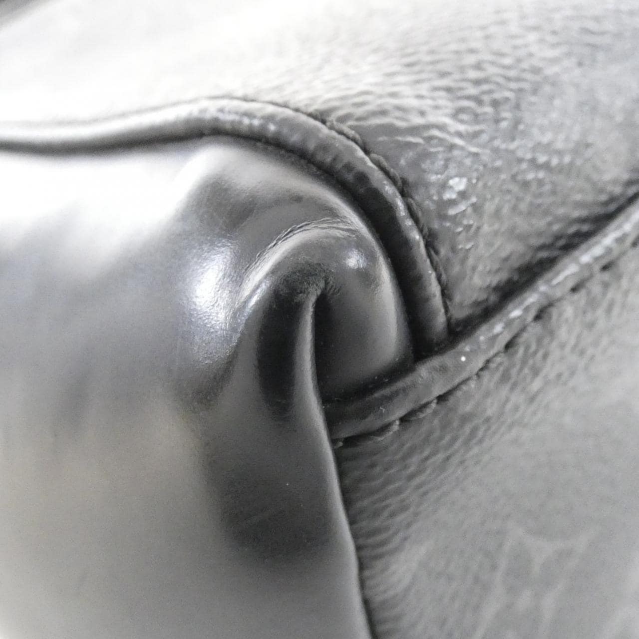 Louis_Vuitton_Monogram_Eclipse_Messenger_Voyage_PM_M40511_Shoulder_Bag_3