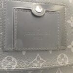 Louis_Vuitton_Monogram_Eclipse_Messenger_Voyage_PM_M40511_Shoulder_Bag_4