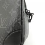 Louis_Vuitton_Monogram_Eclipse_Pochette_Kassai_M82076_Bag_5