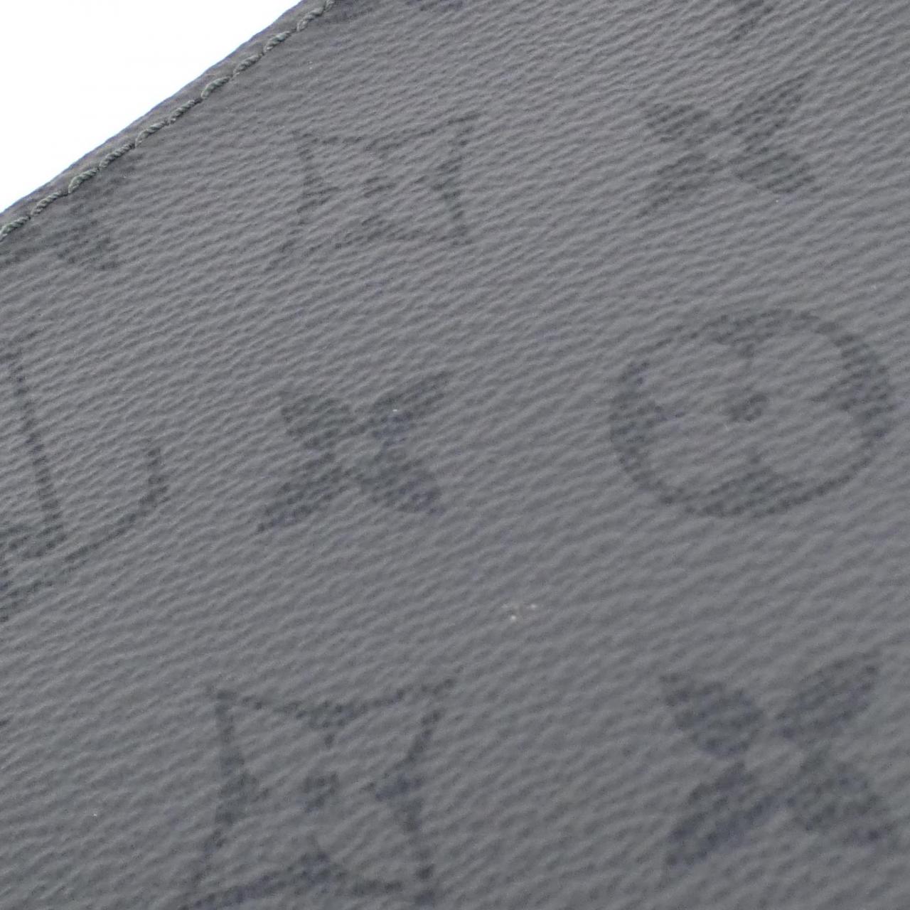 Louis_Vuitton_Monogram_Eclipse_Reverse_Trio_Messenger_M69443_Shoulder_Bag_6