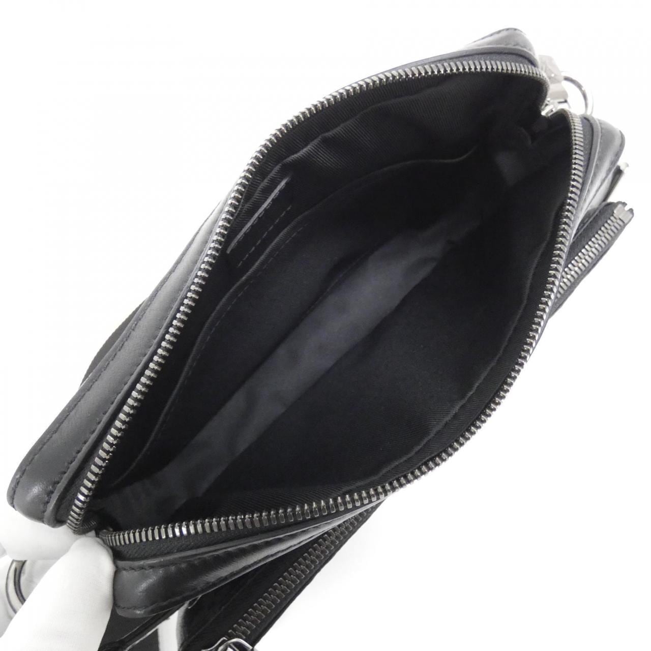 Louis_Vuitton_Monogram_Eclipse_Reverse_Trio_Messenger_M69443_Shoulder_Bag_9