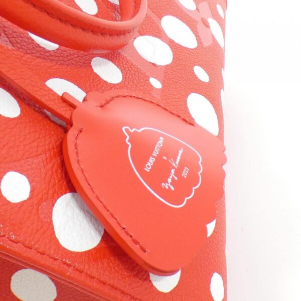 Louis_Vuitton_Monogram_Empreinte_LV_X_YK_OnTheGo_PM_M46412_Bag_3