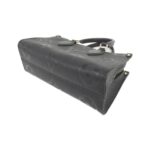 Louis_Vuitton_Monogram_Empreinte_OnTheGo_EW_M23640_Bag_2