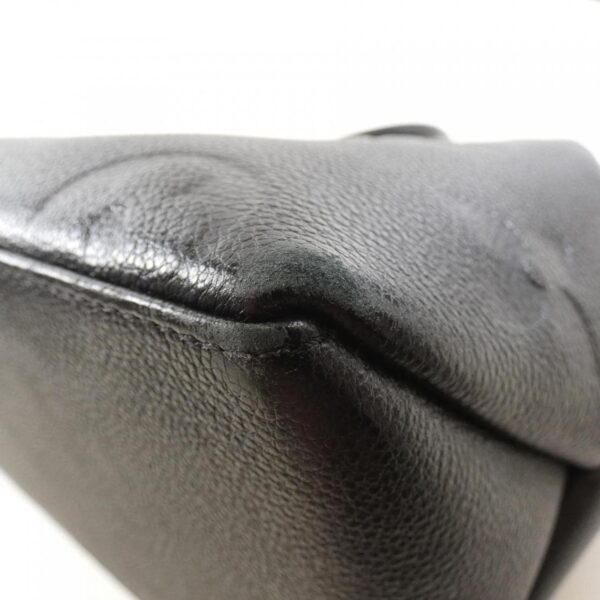 Louis_Vuitton_Monogram_Empreinte_Petit_Palais_PM_M58916_Bag_2