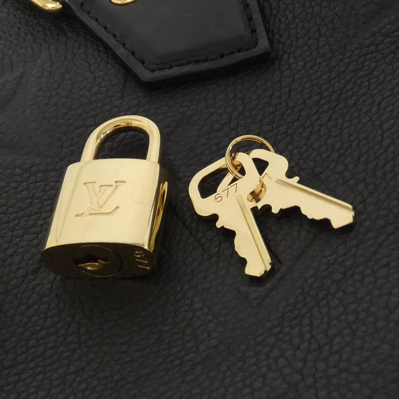 Louis_Vuitton_Monogram_Empreinte_Speedy_Bandoulière_20cm_M58953_Boston_Bag_4