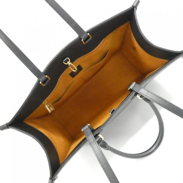 Louis_Vuitton_Monogram_Enfant_OnTheGo_GM_M44925_Bag_5