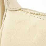 Louis_Vuitton_Monogram_Envelope_Mini_Moon_M82519_Shoulder_Bag_5