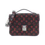 Louis_Vuitton_Monogram_Envelope_Pochette_Métis_M41462_Bag_1