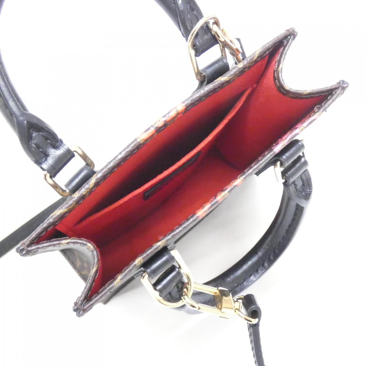 Louis_Vuitton_Monogram_Fall_in_Love_Petite_Sac_Plat_M80839_Bag_7