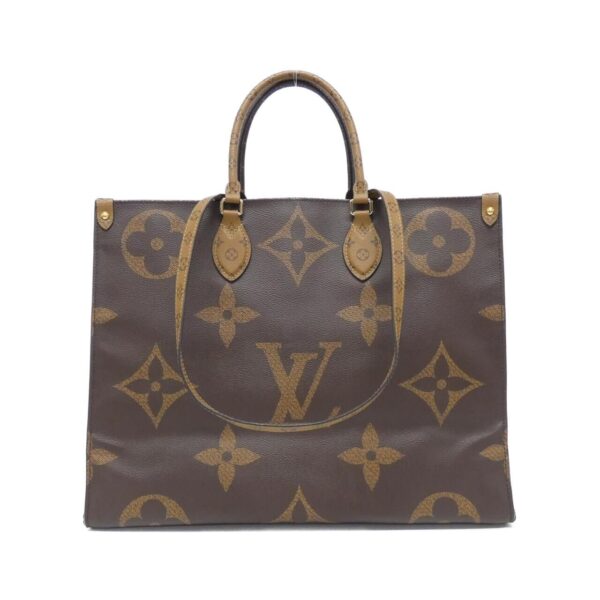 Louis_Vuitton_Monogram_Giant_OnTheGo_GM_M44576_Bag_1