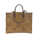 Louis_Vuitton_Monogram_Giant_OnTheGo_GM_M44576_Bag_2
