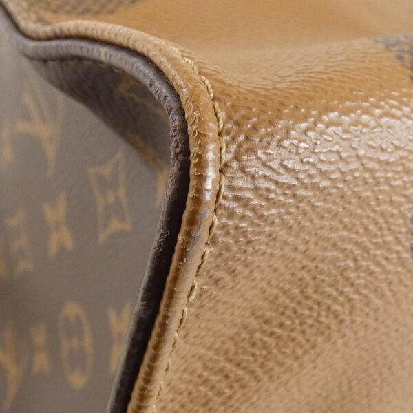 Louis_Vuitton_Monogram_Giant_OnTheGo_GM_M44576_Bag_3