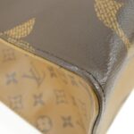 Louis_Vuitton_Monogram_Giant_OnTheGo_GM_M44576_Bag_4