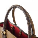 Louis_Vuitton_Monogram_Giant_OnTheGo_GM_M44576_Bag_6