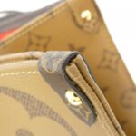 Louis_Vuitton_Monogram_Giant_OnTheGo_GM_M44576_Bag_6