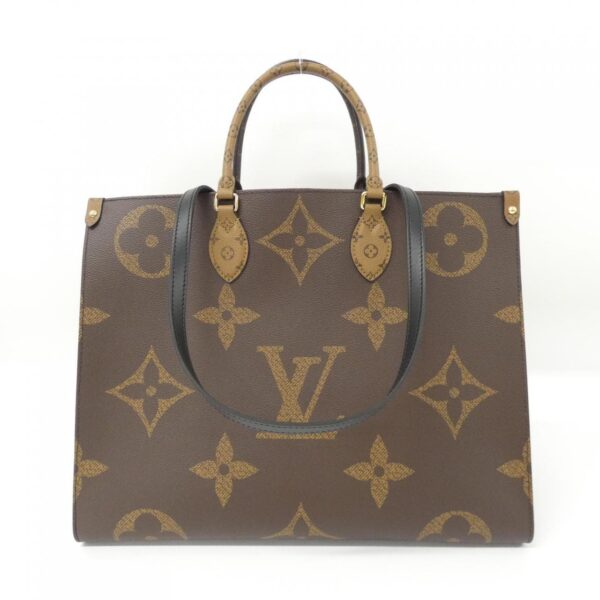 Louis_Vuitton_Monogram_Giant_OnTheGo_GM_M45320_Bag_1