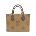Louis_Vuitton_Monogram_Giant_OnTheGo_PM_M46373_Bag_2
