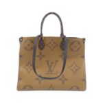 Louis_Vuitton_Monogram_Giant_Onthego_GM_M45320_Bag_2