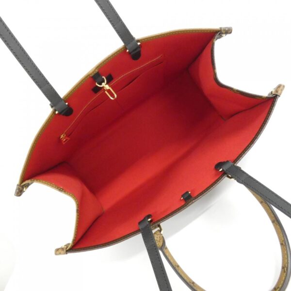 Louis_Vuitton_Monogram_Giant_Onthego_GM_M45320_Bag_5