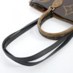 Louis_Vuitton_Monogram_Giant_Onthego_GM_M45320_Bag_5