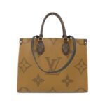 Louis_Vuitton_Monogram_Giant_Onthego_MM_Bag_M45321_2