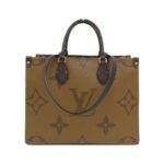 Louis_Vuitton_Monogram_Giant_Onthego_MM_Bag_M45321_2