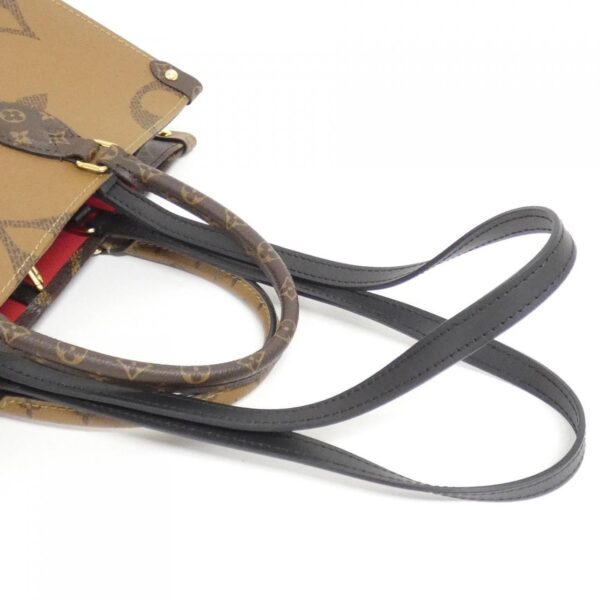 Louis_Vuitton_Monogram_Giant_Onthego_MM_Bag_M45321_4