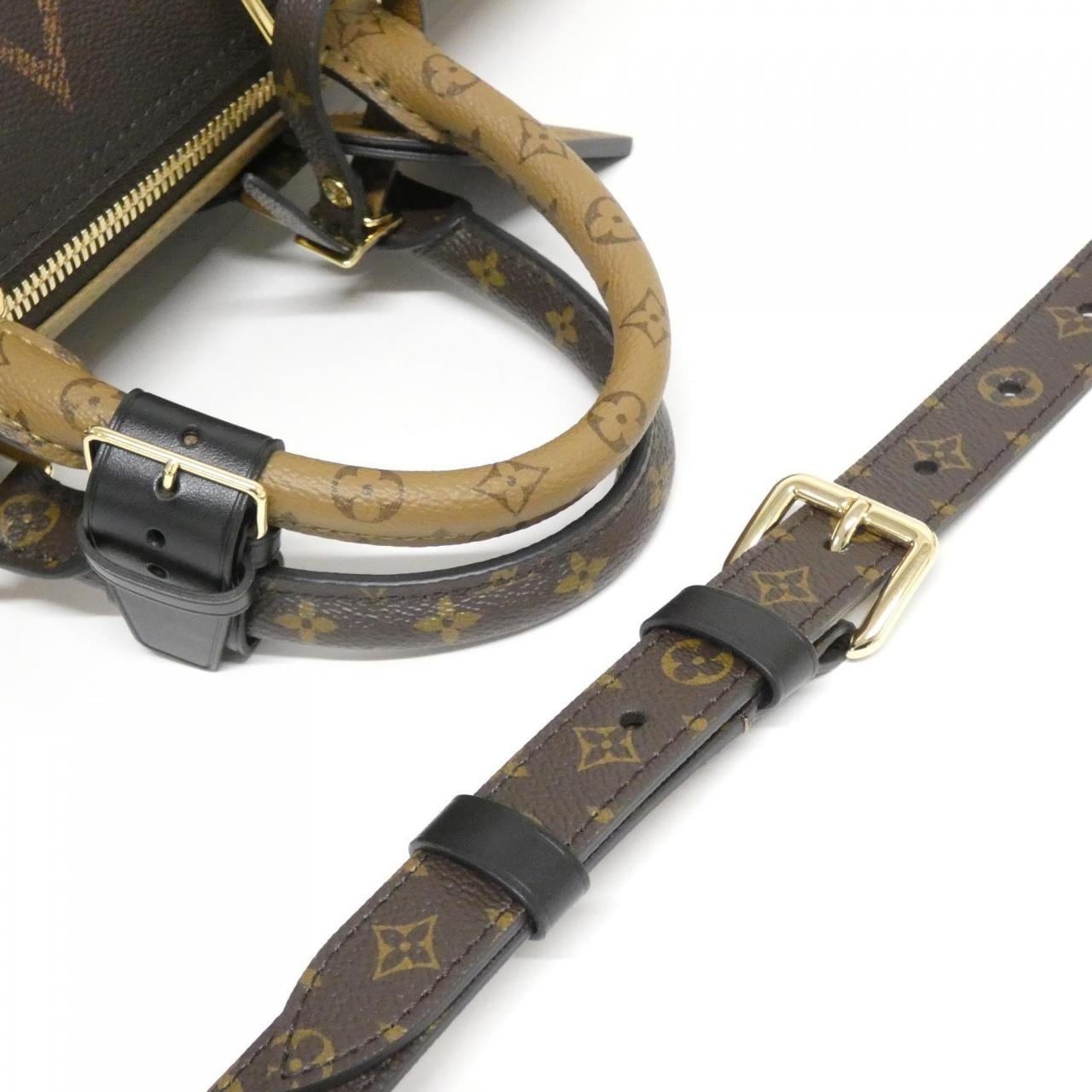 Louis_Vuitton_Monogram_Giant_Reverse_Key_Pouch_Bandouliere_45cm_M47211_Boston_Bag_5