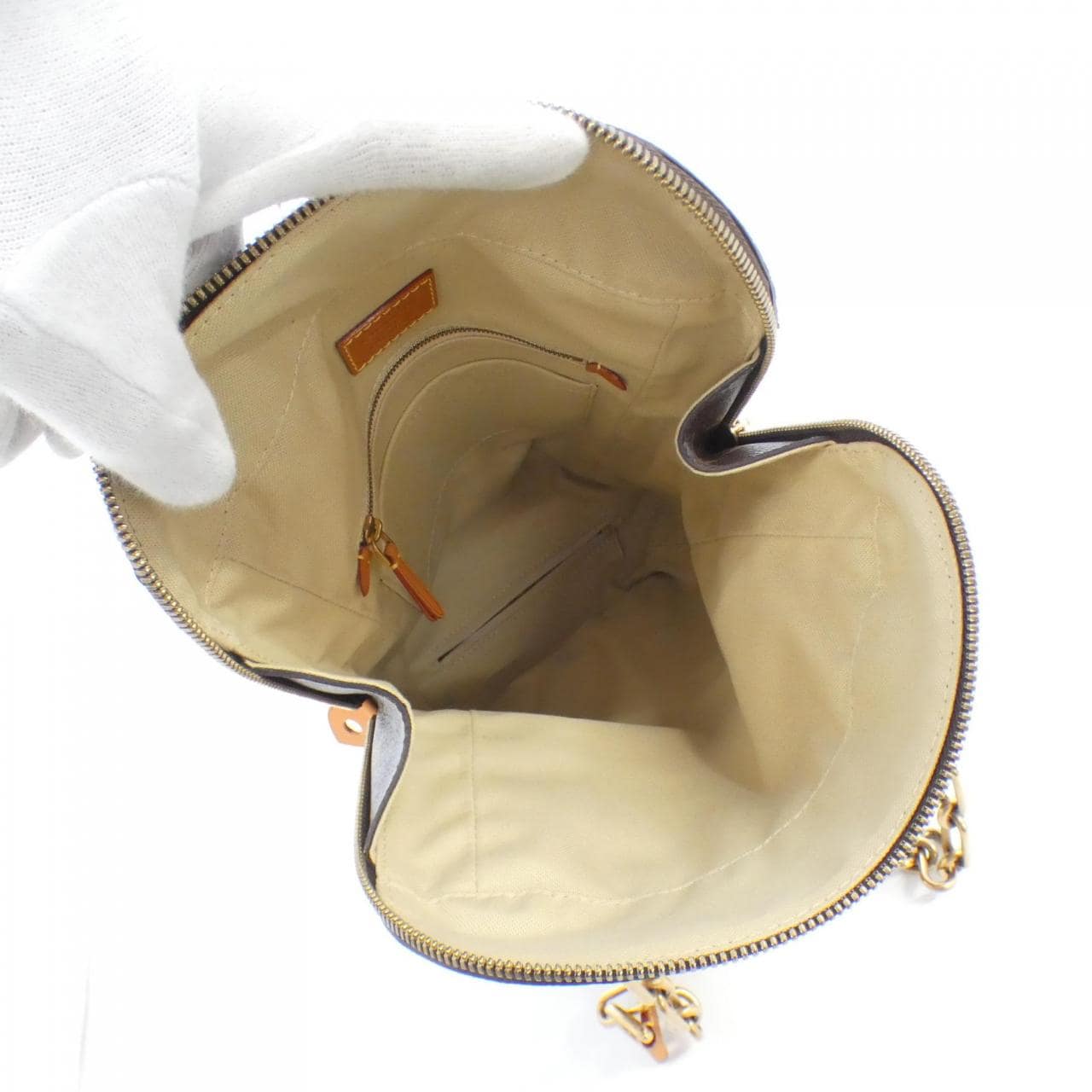 Louis_Vuitton_Monogram_Iconoclast_Punching_Bag_Baby_M40230_Shoulder_Bag_8