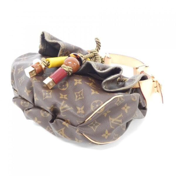 Louis_Vuitton_Monogram_Kalahari_PM_M97016_Bag_3