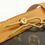 Louis_Vuitton_Monogram_Keepall_Voyage_M44878_Bag_4