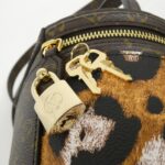 Louis_Vuitton_Monogram_LV_Animal_Cannes_M13846_Bag_4