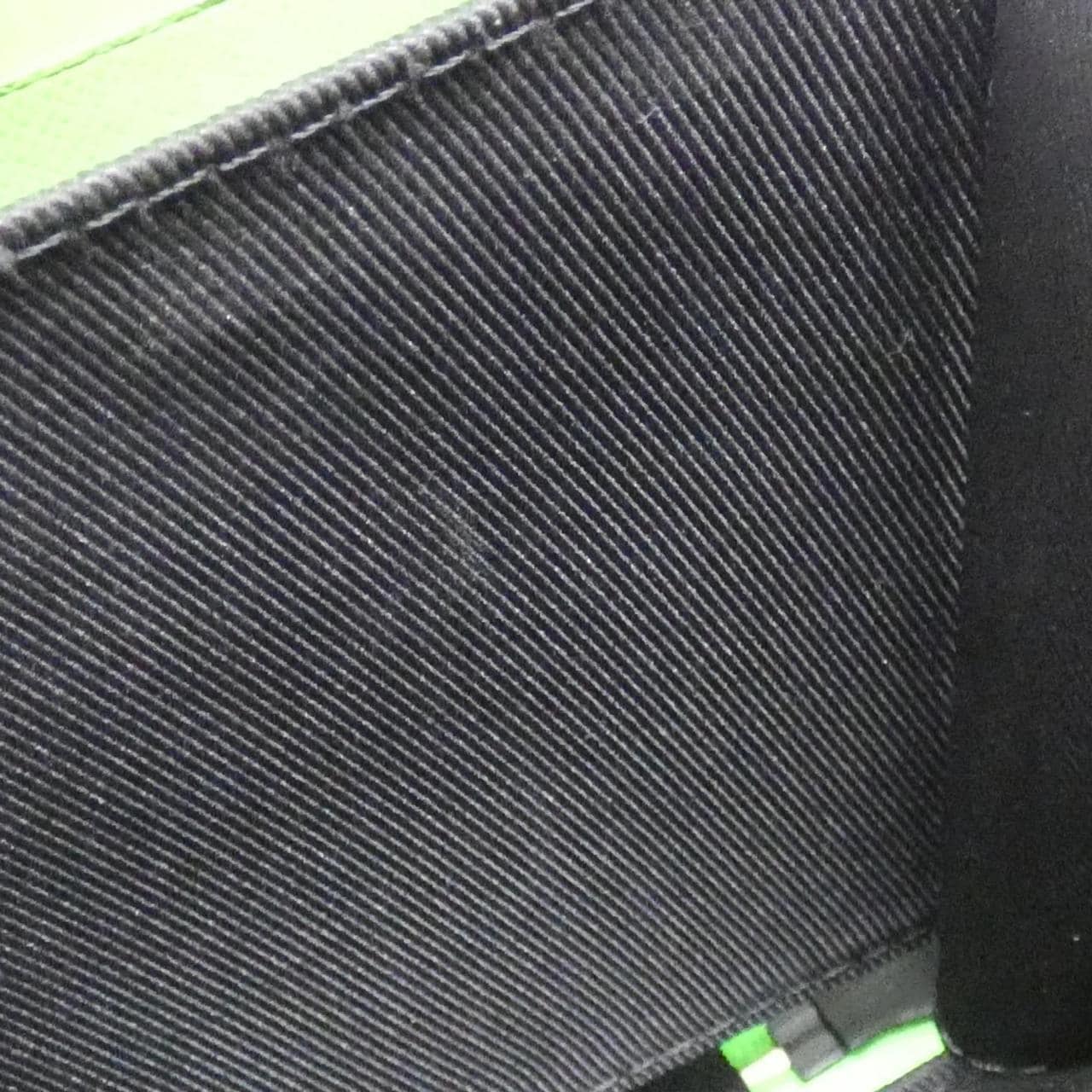 Louis_Vuitton_Monogram_LV_Friends_Soft_Trunk_Phone_Box_M80144_Shoulder_Bag_7