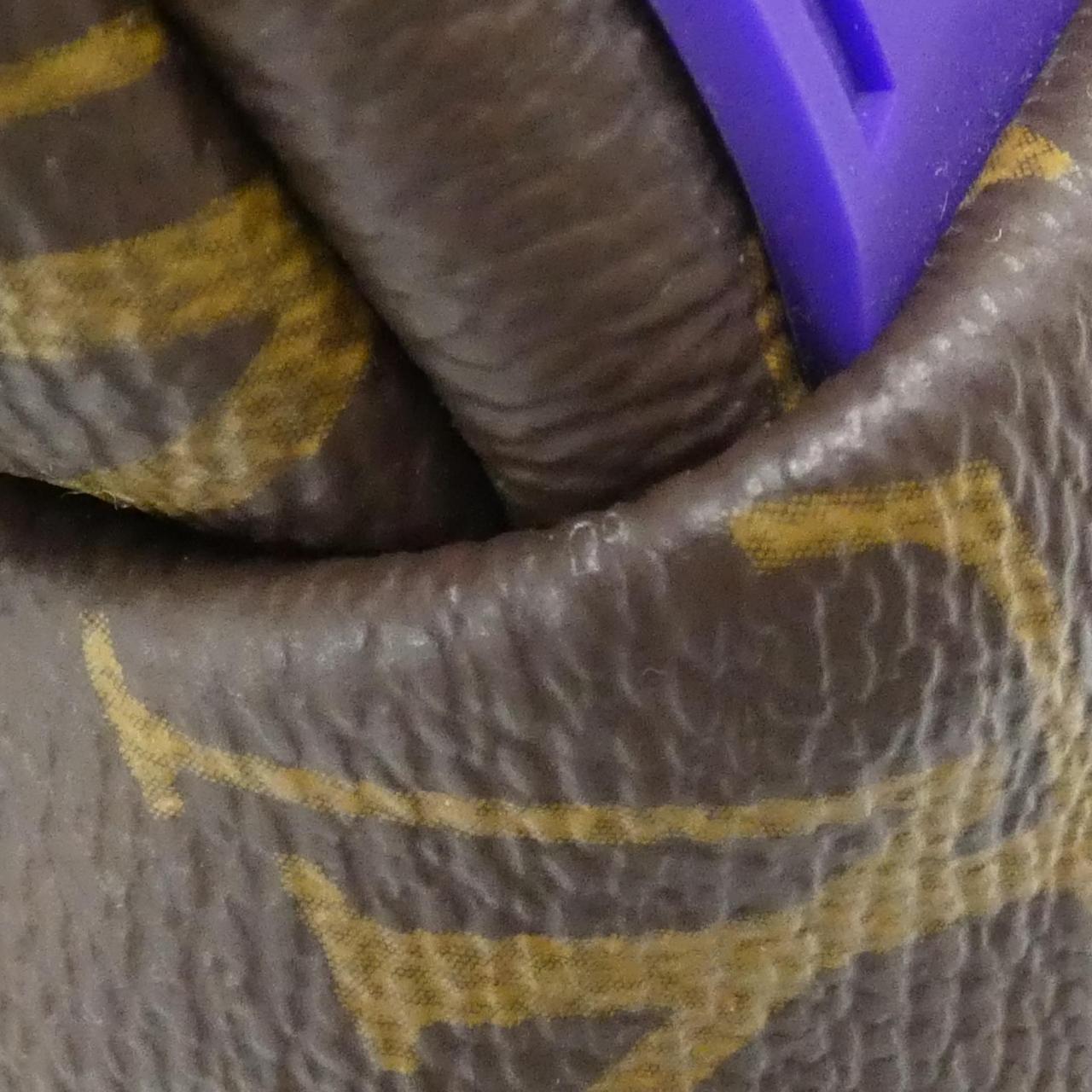 Louis_Vuitton_Monogram_LV_Rubber_Discovery_Backpack_2021AW_PM_M57965_Backpack_3