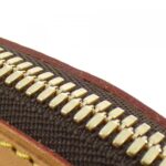 Louis_Vuitton_Monogram_Lockit_Vertical_M40103_Bag_6