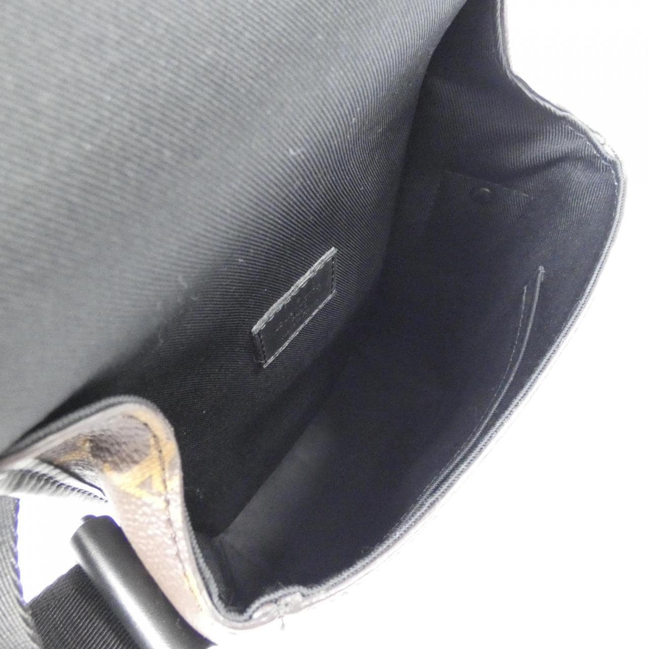 Louis_Vuitton_Monogram_Macassar_Archie_Messenger_PM_M46442_Shoulder_Bag_8