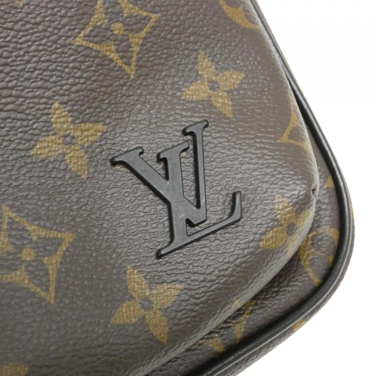 Louis_Vuitton_Monogram_Macassar_Avenue_Sling_Bag_M46327_Shoulder_Bag_6